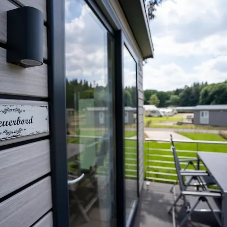 Ostseecamp Luebecker Bucht Steuerbord * 샬베우츠